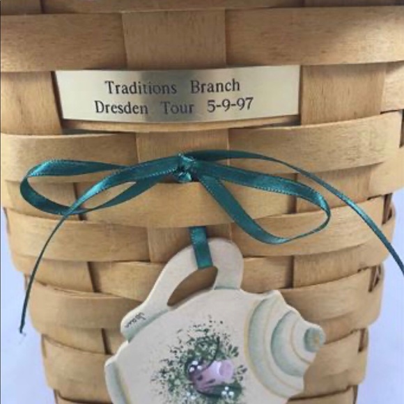 1997 Longaberger Traditions Dresden Basket - Picture 2 of 5